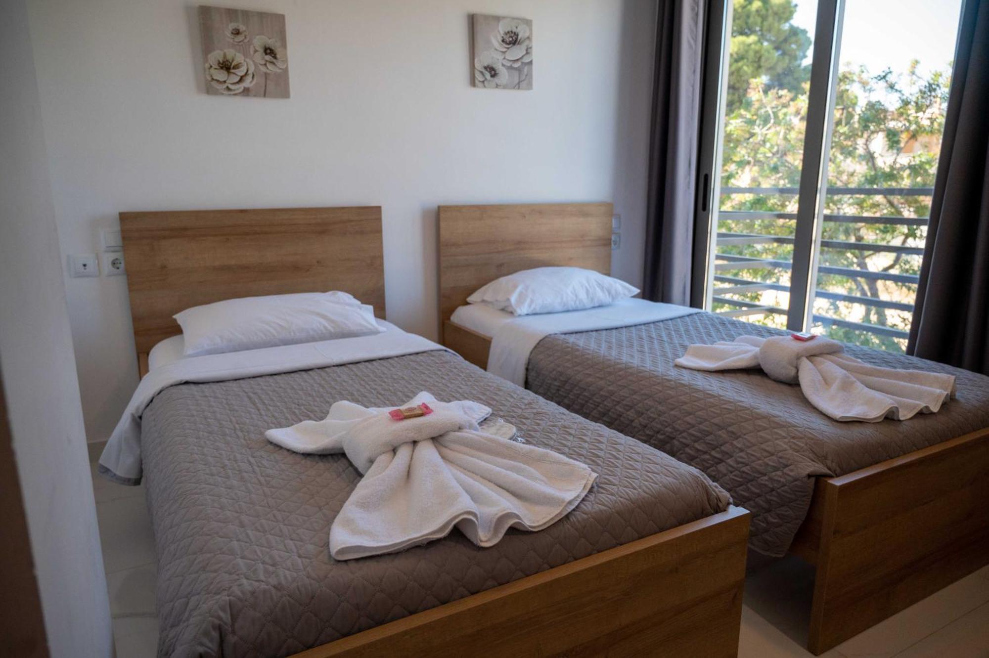 Finikas Suites & Apartments 10Min From Athens Airport Artemida  Luaran gambar