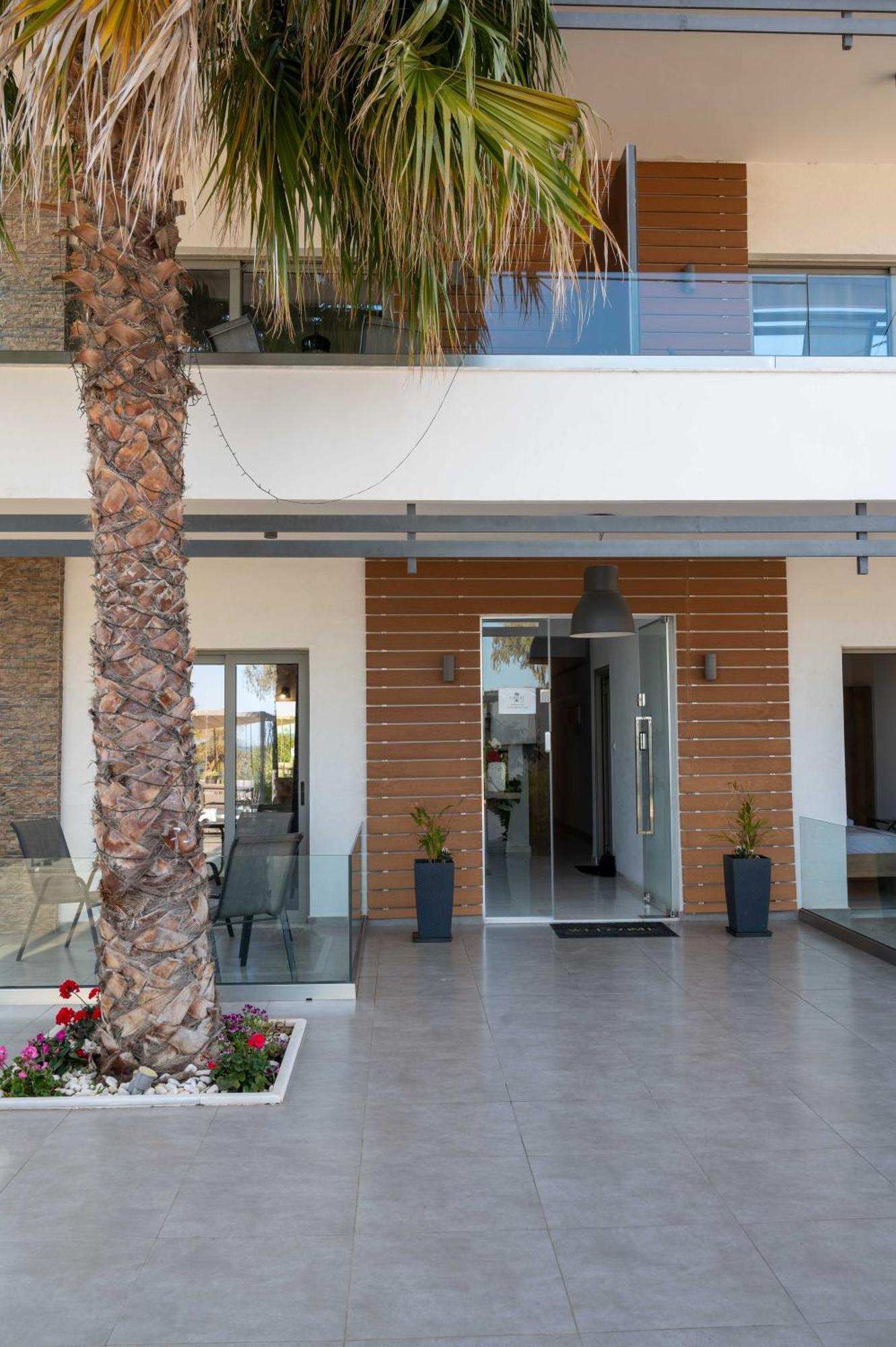 Finikas Suites & Apartments 10Min From Athens Airport Artemida  Luaran gambar