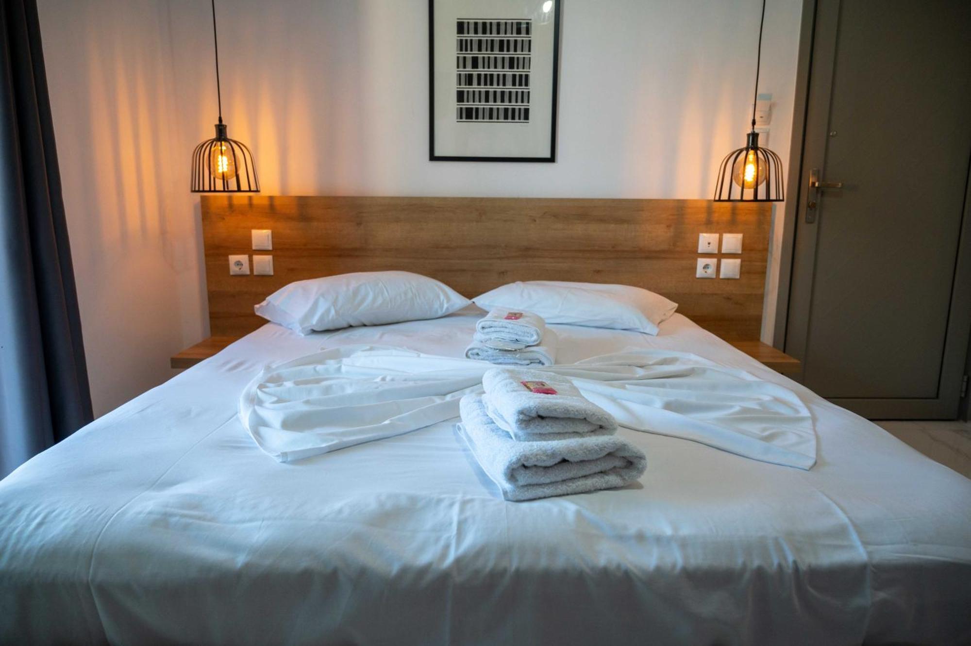 Finikas Suites & Apartments 10Min From Athens Airport Artemida  Luaran gambar