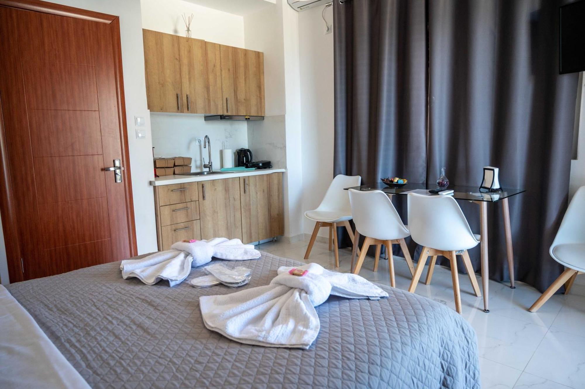 Finikas Suites & Apartments 10Min From Athens Airport Artemida  Luaran gambar