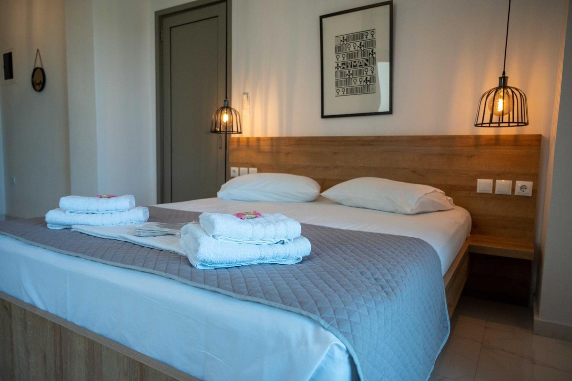 Finikas Suites & Apartments 10Min From Athens Airport Artemida  Luaran gambar