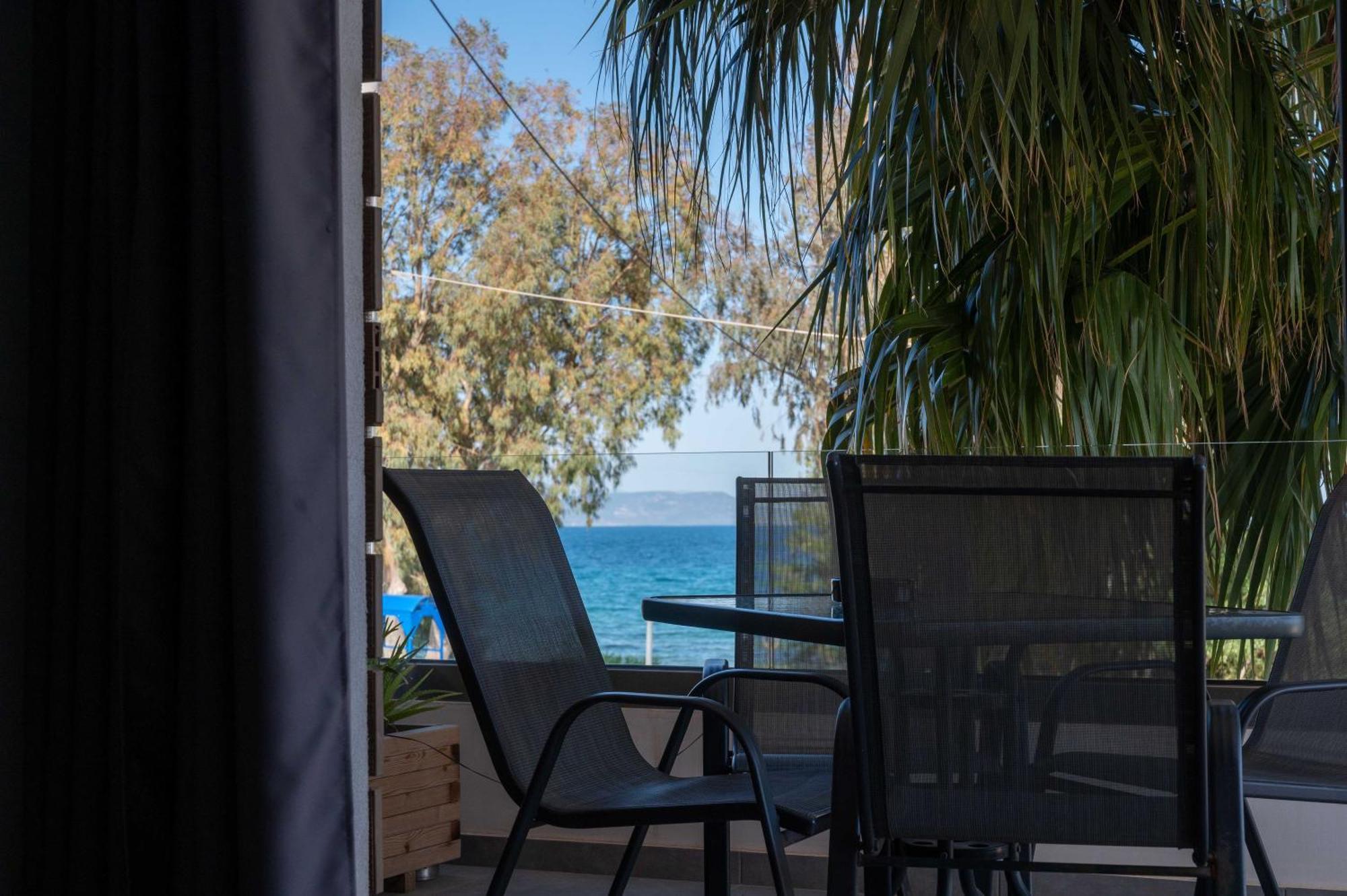 Finikas Suites & Apartments 10Min From Athens Airport Artemida  Luaran gambar