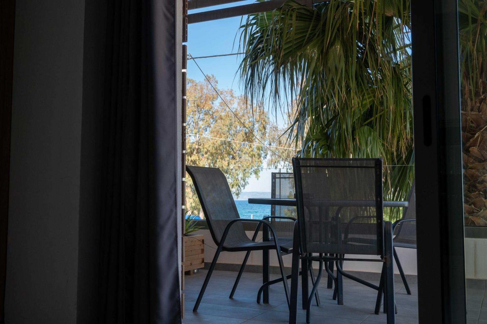 Finikas Suites & Apartments 10Min From Athens Airport Artemida  Luaran gambar